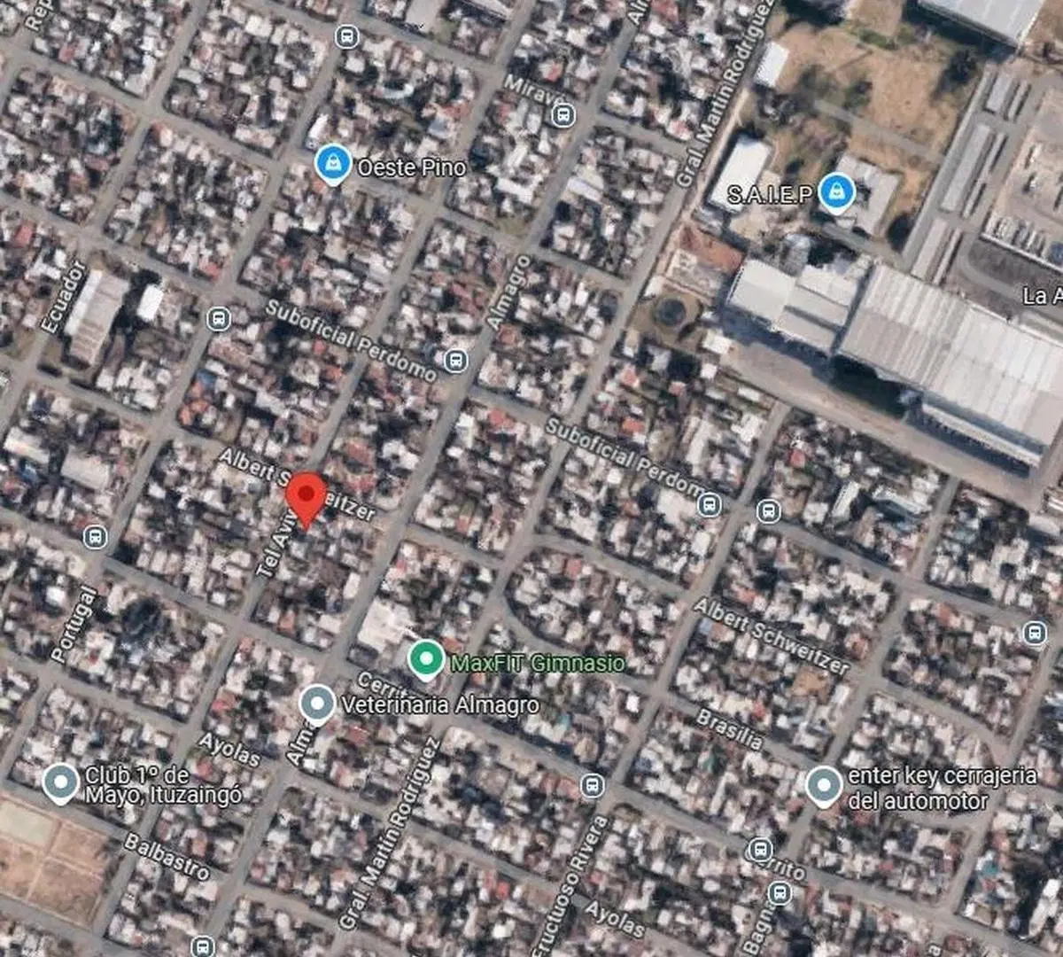 Casa en venta - 3 Dormitorios 1 Baño - 220Mts2 - Ituzaingó 1
