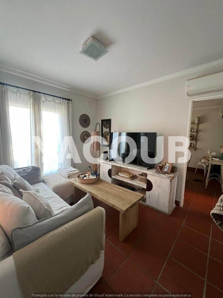 Casa duplex en Alquiler - 2 Dormitorios 2 Baños patio y cochera - 90mts - Tandil Zona Av. Brasil