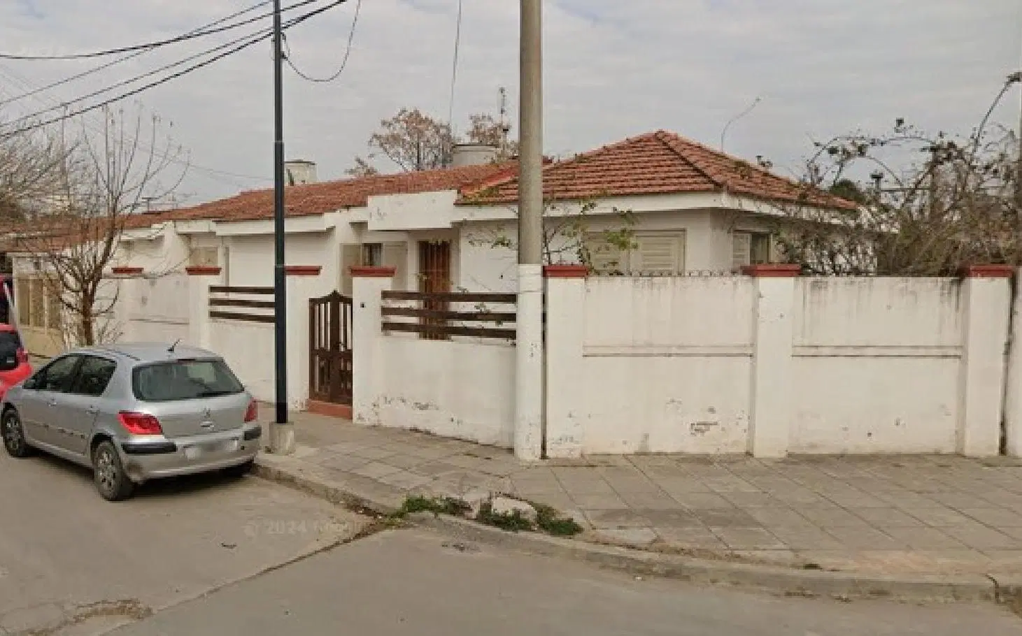 Casa en venta - 3 Dormitorios 2 Baños - Los Robles 8
