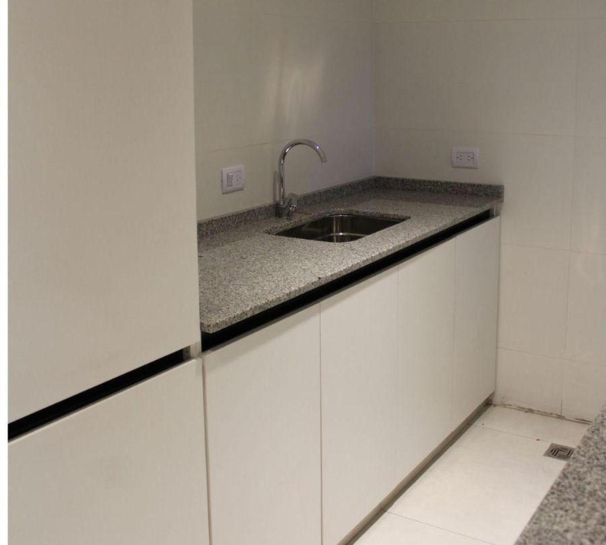 Foto de Casa en venta - 4 Dormitorios 3 Baños - 2.600Mts2 - San Rafael, Mendoza, imagen 3