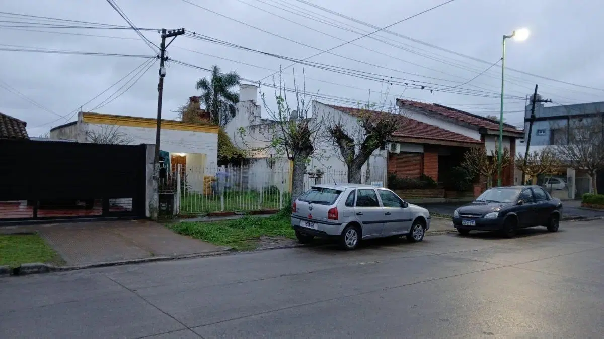 Casa en venta - 2 Dormitorios 2 Baños - Tolosa 3