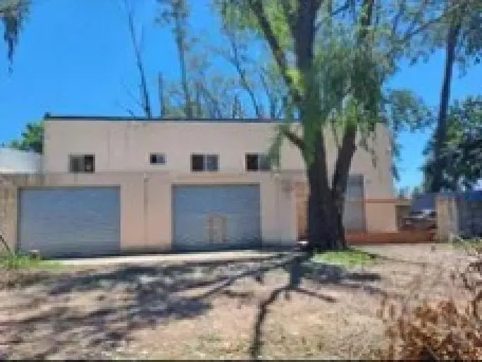 Depósito en venta - Oficinas - La Lonja 1