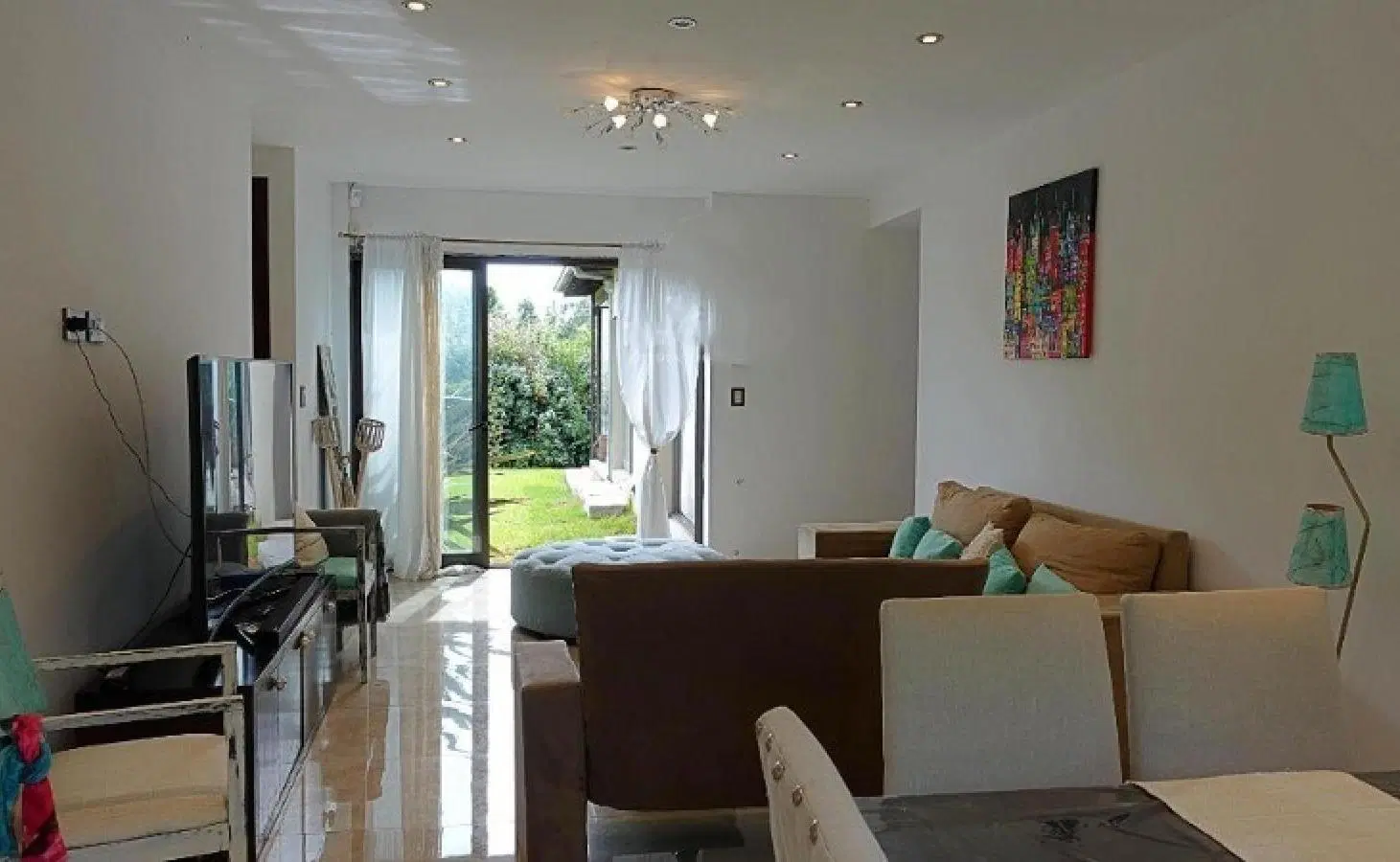 Casa en venta - 5 Dormitorios 3 Baños - Mar del Plata 3