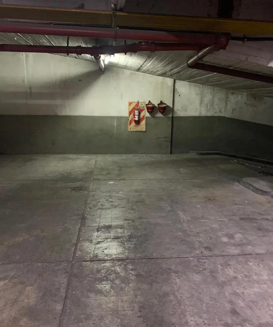 Cochera en venta - 18Mts2 - Recoleta 3