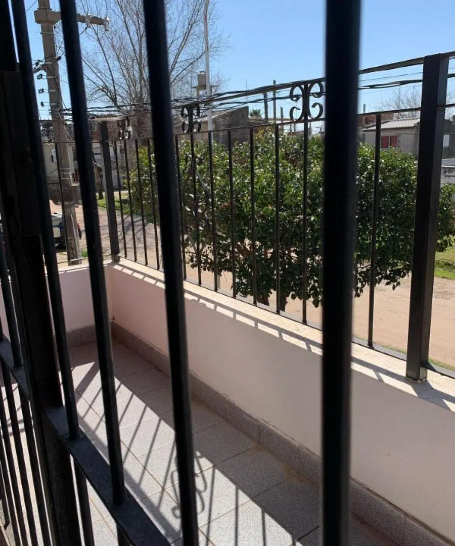 Departamento en venta - 1 Dormitorio 1 Baño - 200Mts2 - Merlo 2