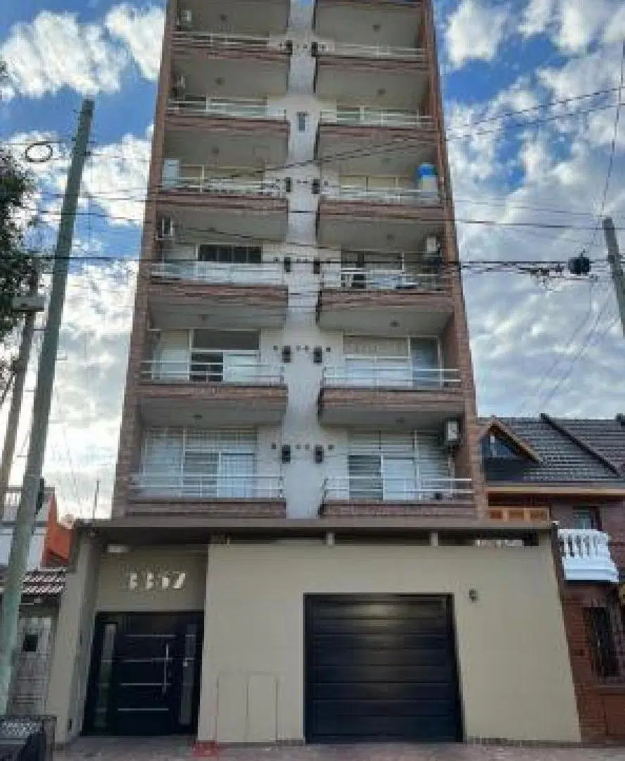 Departamento en venta - 1 Dormitorio 1 Baño - Cochera - 43Mts2 - Lanús 3