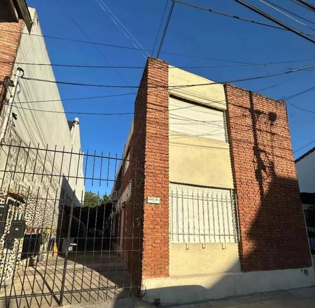 Departamento en venta - 2 Dormitorios 1 Baño - 42Mts2 - Castelar 5