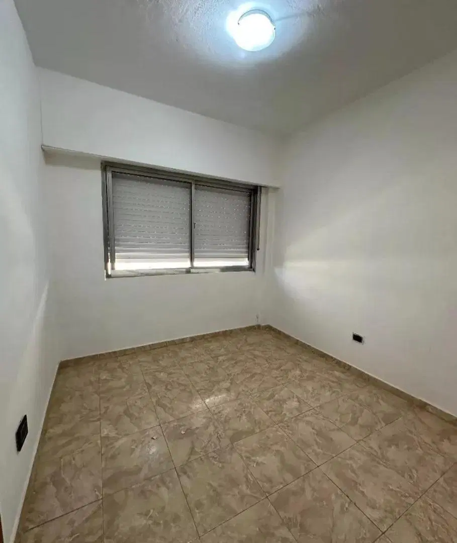 Departamento en venta - 2 Dormitorios 1 Baño - 42Mts2 - Castelar 2