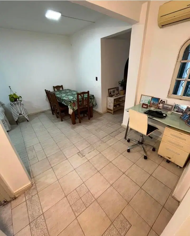 Casa en venta - 2 Dormitorios 1 Baño - 73Mts2 - Santos Lugares 3