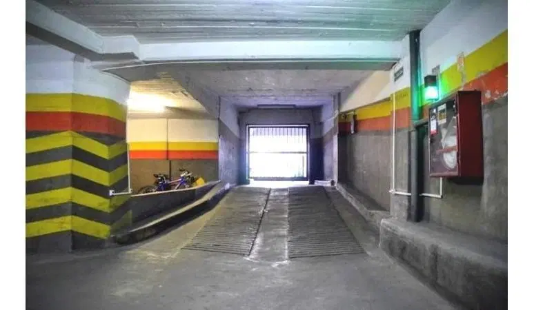 Cochera en venta - 12mts2 - Palermo 2