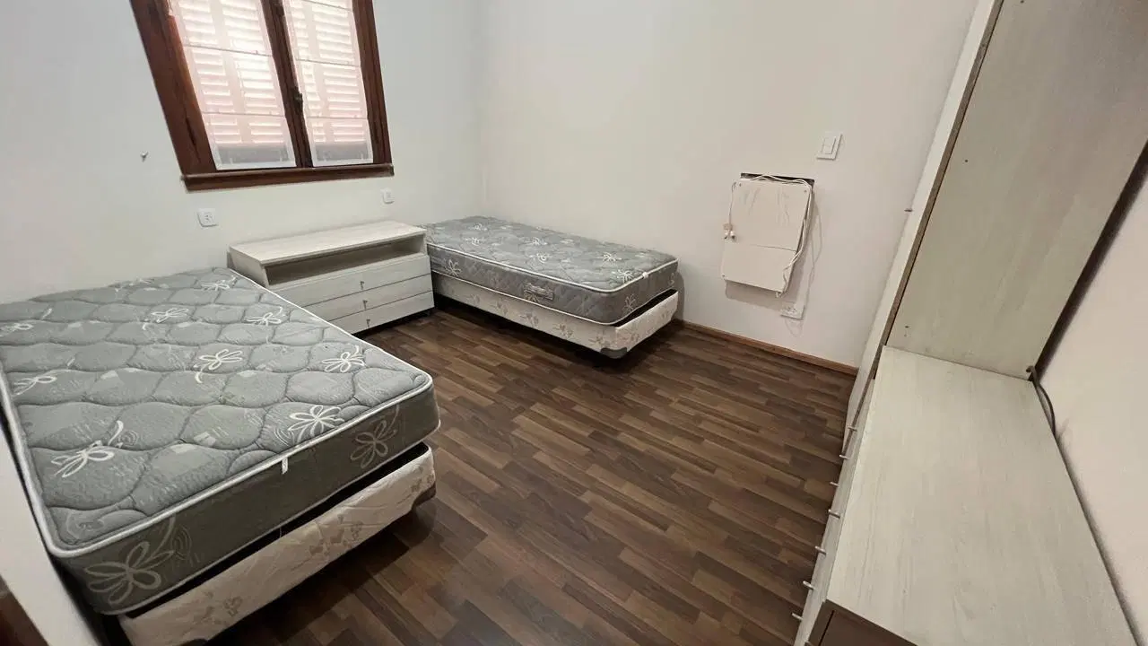 Casa en venta - 3 Dormitorios 2 Baños - Cochera - 352Mts2 - Mercedes 2