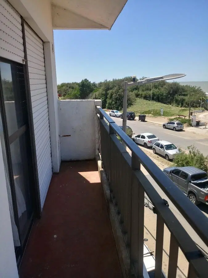 Casa en venta - 2 Dormitorios 1 Baño - 50Mts2 - Mar del Tuyú 3