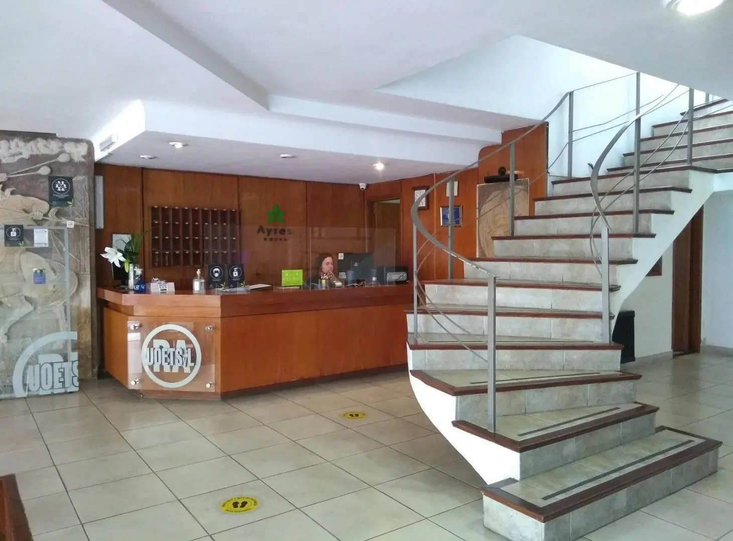 Hotel en venta - 34 Dormitorios - Mar del Plata 4