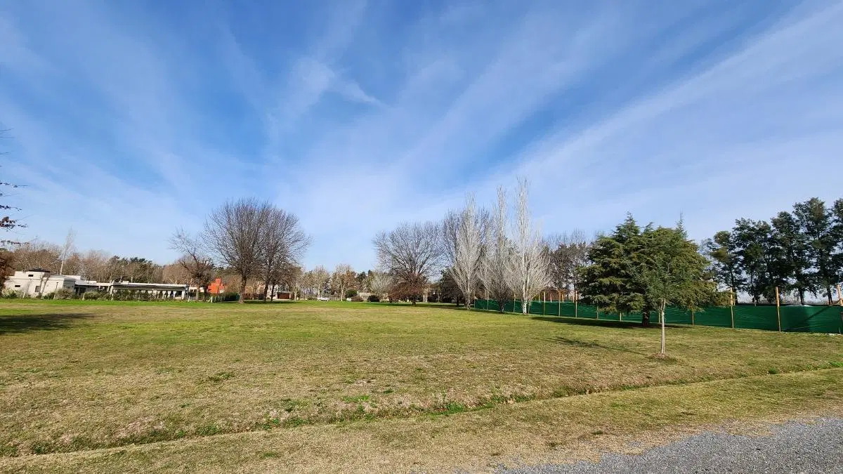 Terreno en venta - 1.850Mts2 - Haras del Sol, Pilar 3