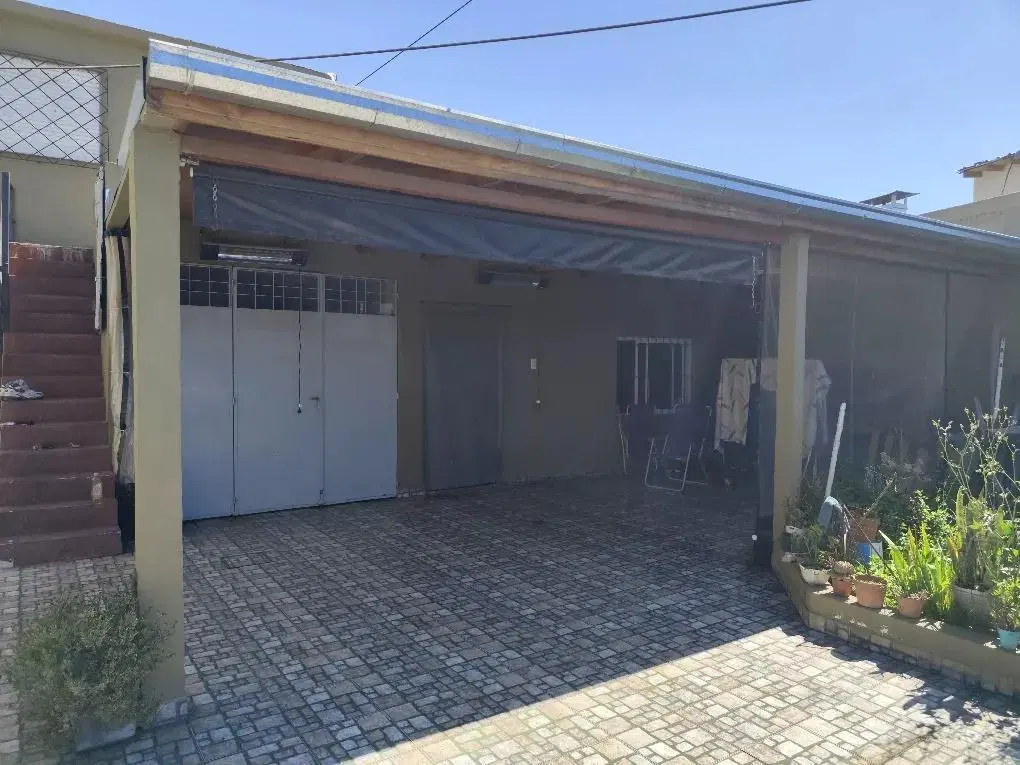 Casa en venta - 3 Dormitorios 4 Baños - Cochera - 251Mts2 - Merlo 3