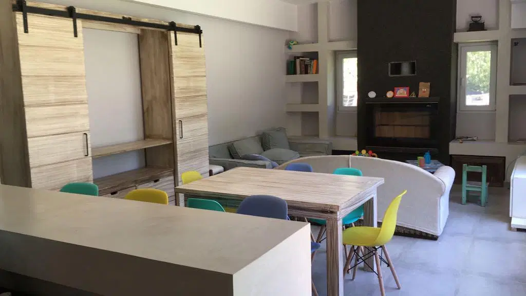 Casa en venta - 5 Dormitorios 5 Baños 1 Cochera - 640Mts2 - Malvinas Argentinas 5