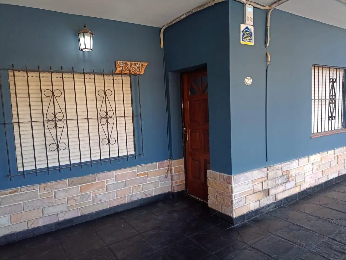 Casa en Moron Sur 3