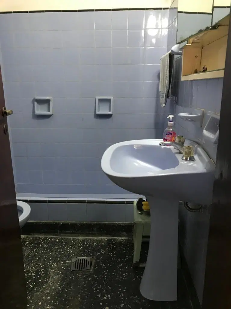 Casa en venta - 2 Dormitorios 1 Baño 1 Cochera - 223Mts2 - Quilmes Oeste 2