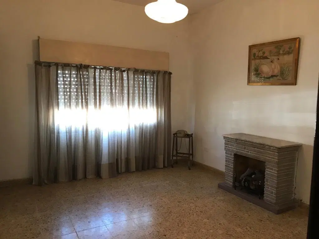 Casa en venta - 2 Dormitorios 1 Baño 1 Cochera - 223Mts2 - Quilmes Oeste 5