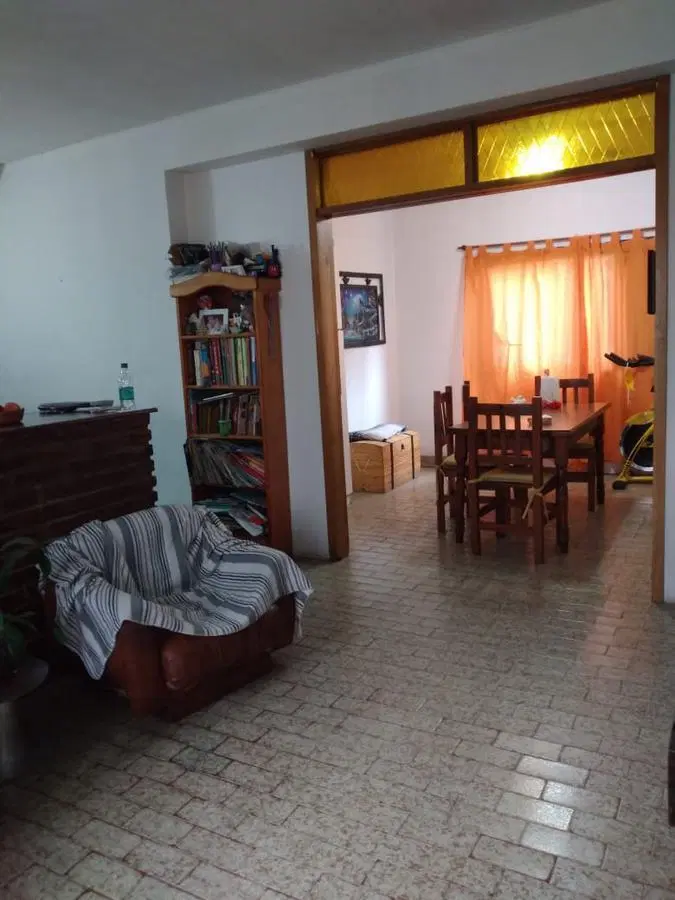Departamento en venta - 2 dormitorios 1 baño - 71mts2 - Los Hornos 3