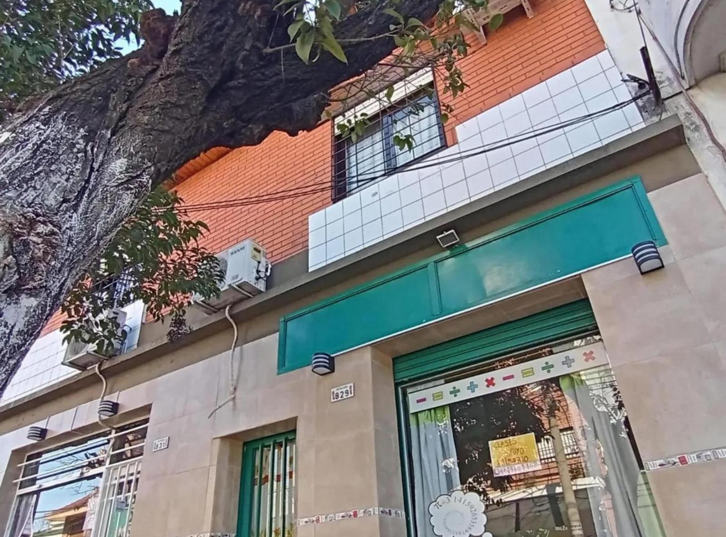 Casa en venta - 3 Dormitorios 3 Baños - Local - La Matanza
