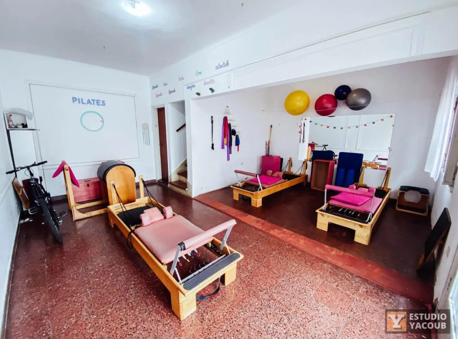 Casa en venta - 4 dormitorios 2 baños 1 cochera - 148 mts2 - La Plata 5