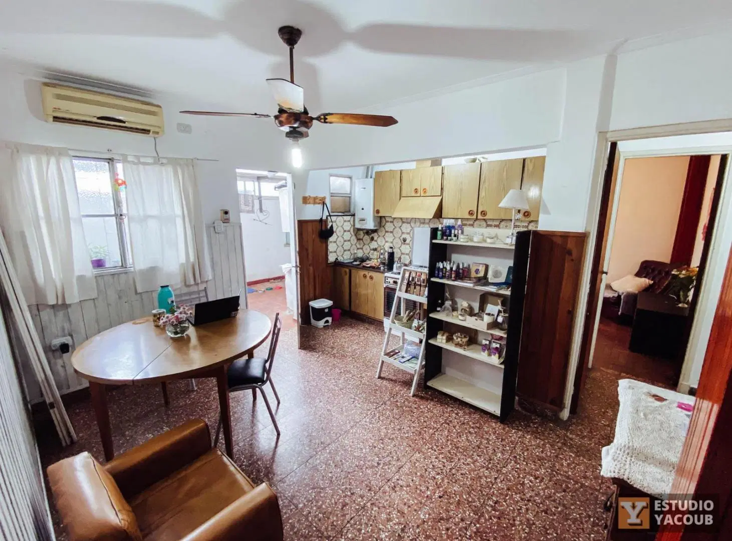 Casa en venta - 4 dormitorios 2 baños 1 cochera - 148 mts2 - La Plata 2