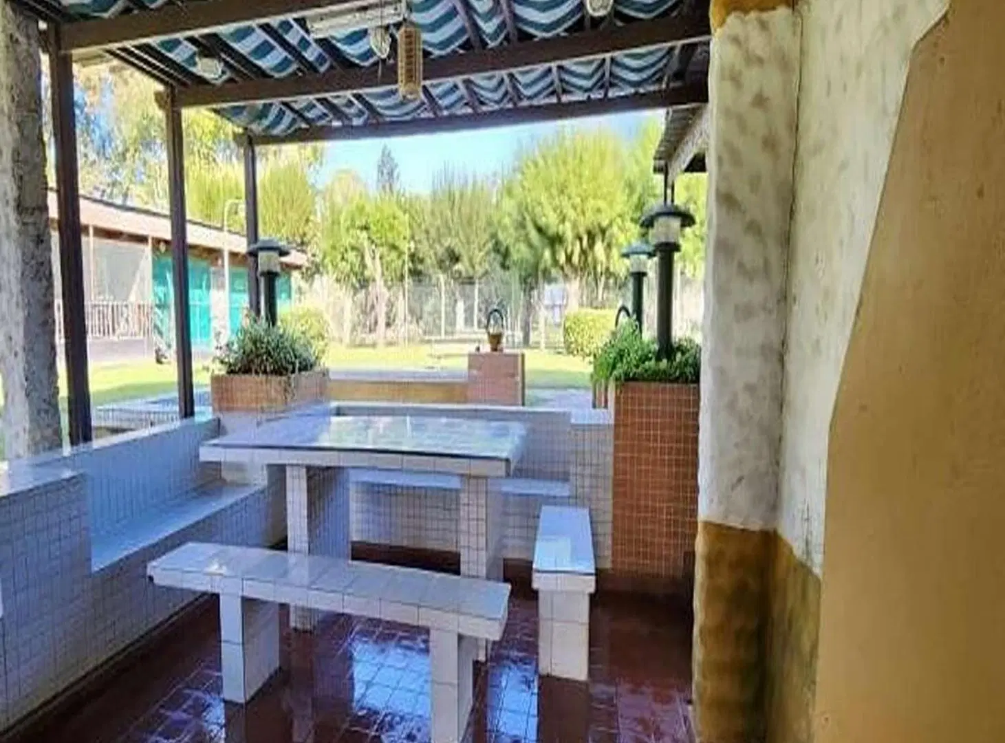 Casa en venta - 6 Dormitorios 4 Baños - 3.750Mts2 - Tigre 2
