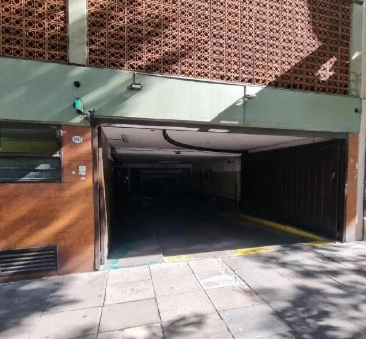 Cochera en venta - 12Mts2 - Almagro 2