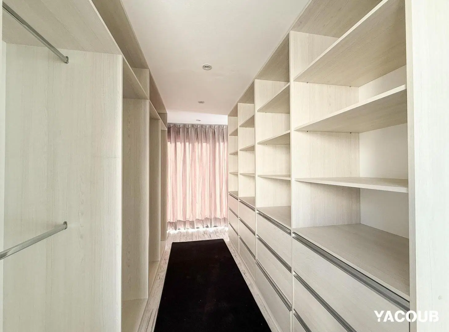 Casa en venta - 5 Dormitorios 5 Baños - La Plata 1
