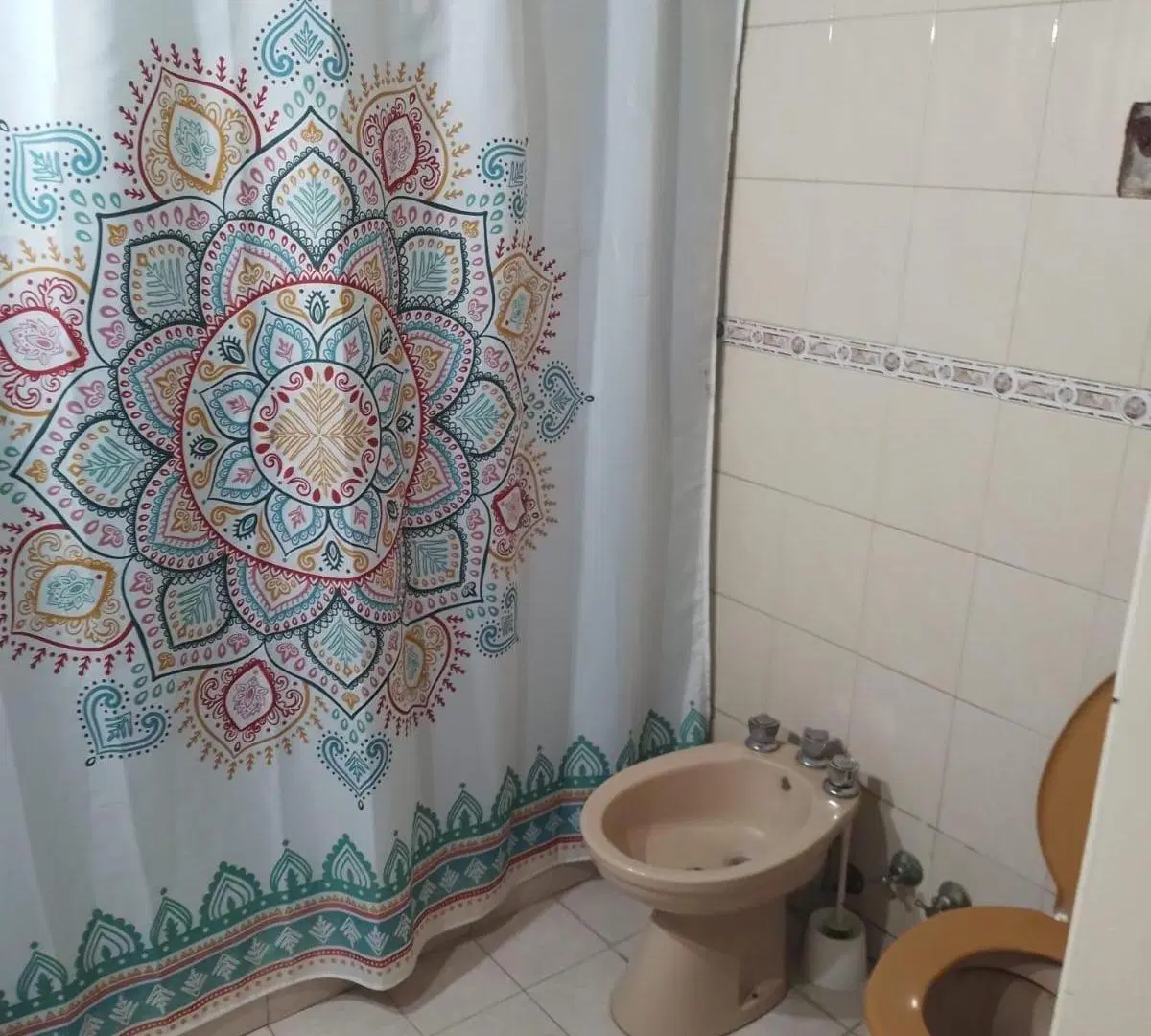 Casa en venta - 4 Dormitorios 4 Baños - 400mts2 - Ezeiza 5