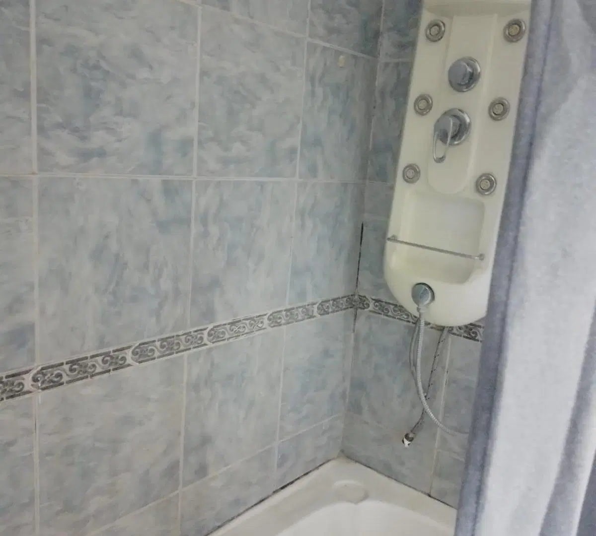 Casa en venta - 4 Dormitorios 4 Baños - 400mts2 - Ezeiza 1