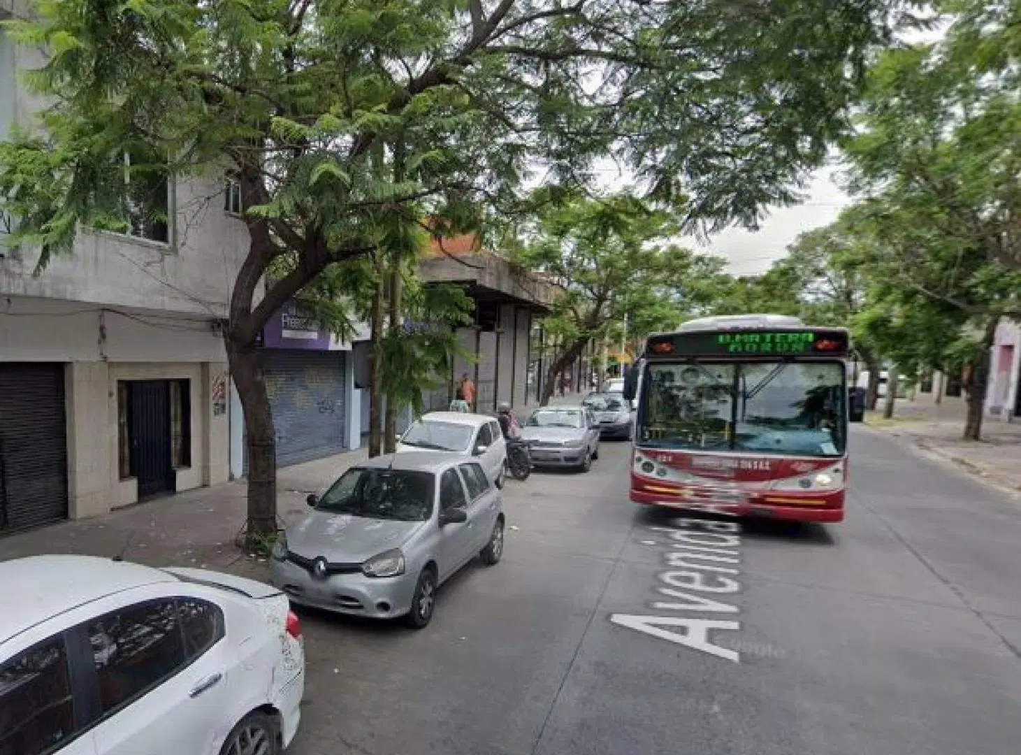 Local en venta - 3 Ambientes 2 Baños - Cochera - Merlo 3