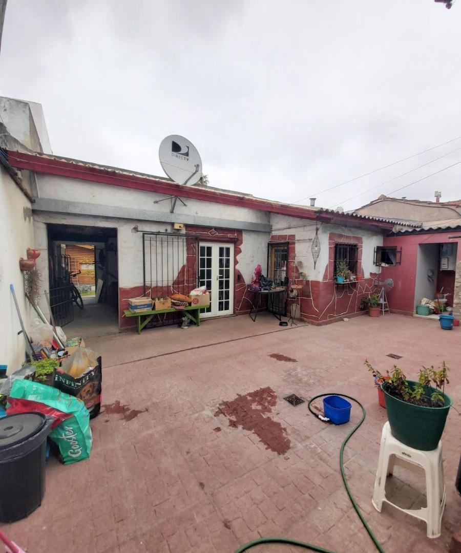 Foto de Casas en venta - 5 dormitorios 4 baños - Cocheras - Necochea, imagen 2
