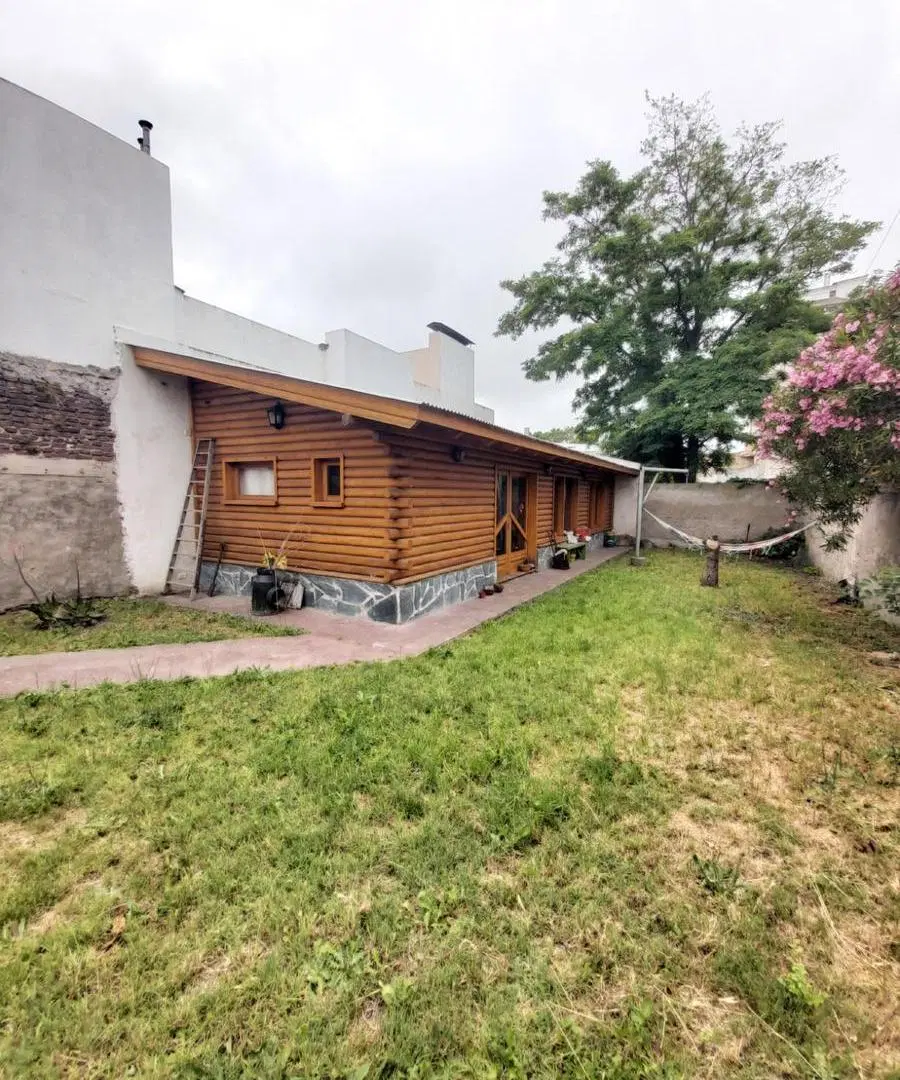 Casas en venta - 5 dormitorios 4 baños - Cocheras - Necochea 5
