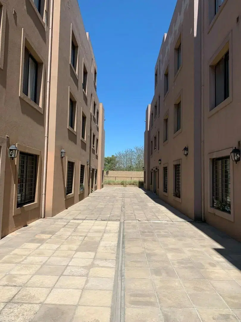 PH en venta - 1 Dormitorio 1 Baño - Cochera - 48Mts2 - Pilar 3