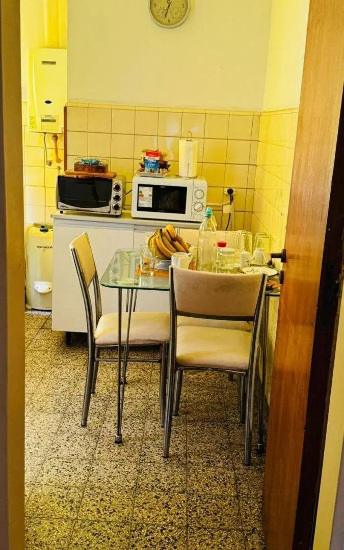 Departamento en venta - 3 Dormitorios 1 Baño - 60Mts2 - Flores 2
