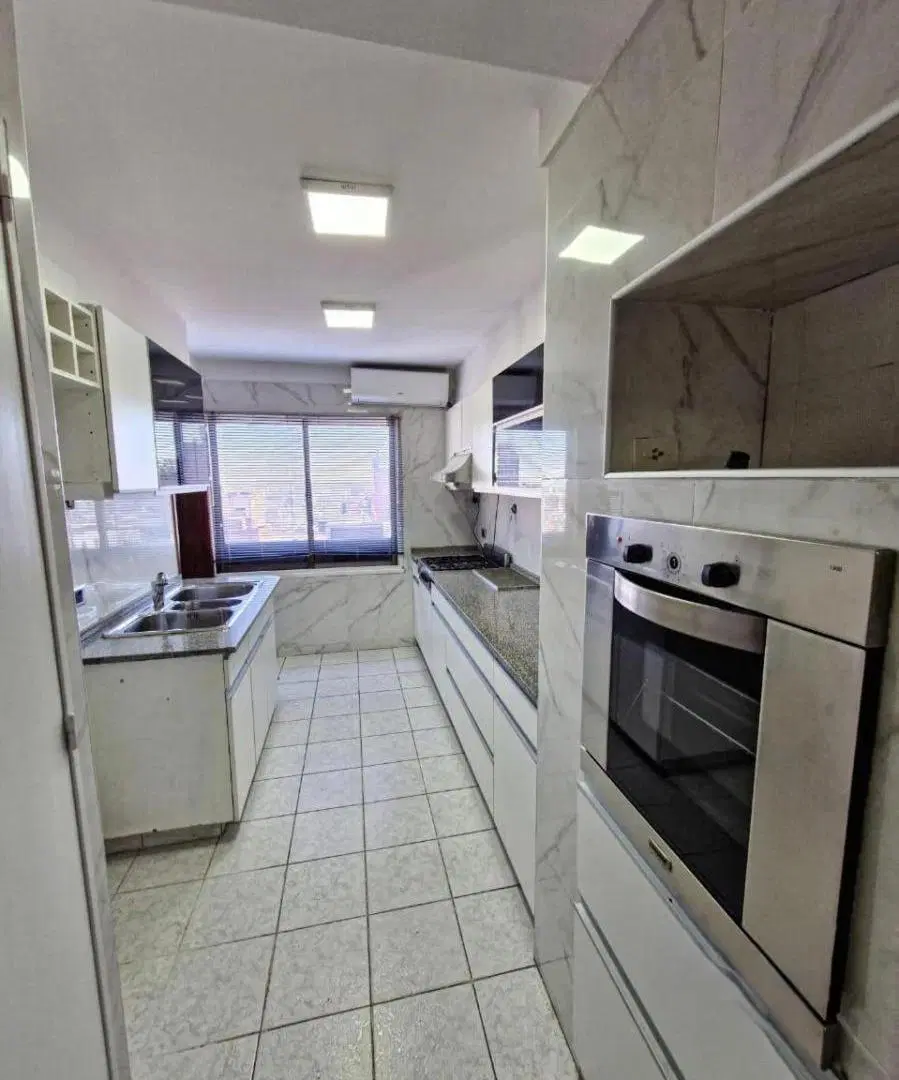 Departamento en venta - 3 Dormitorios 1 Baño - Belgrano C 2