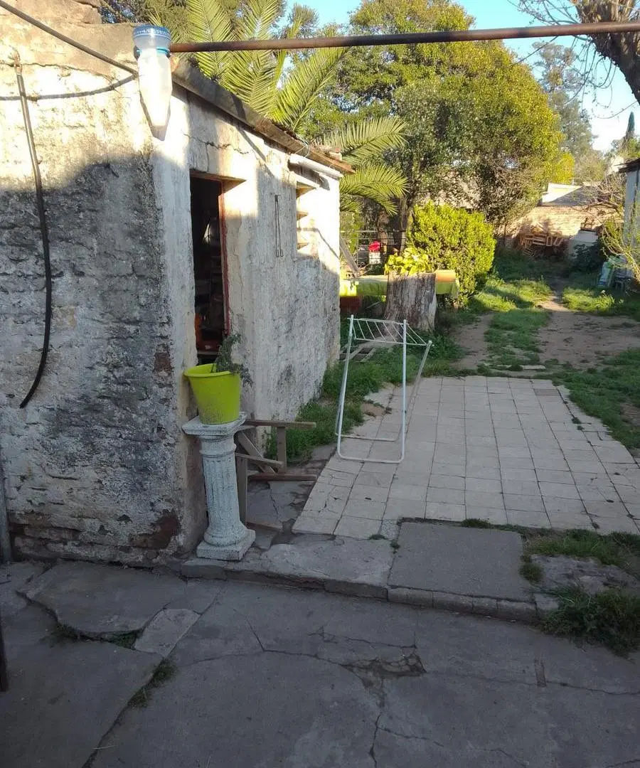 Casa en venta - 2 Dormitorios 1 Baño - Cochera - 365Mts2 - Pergamino 3