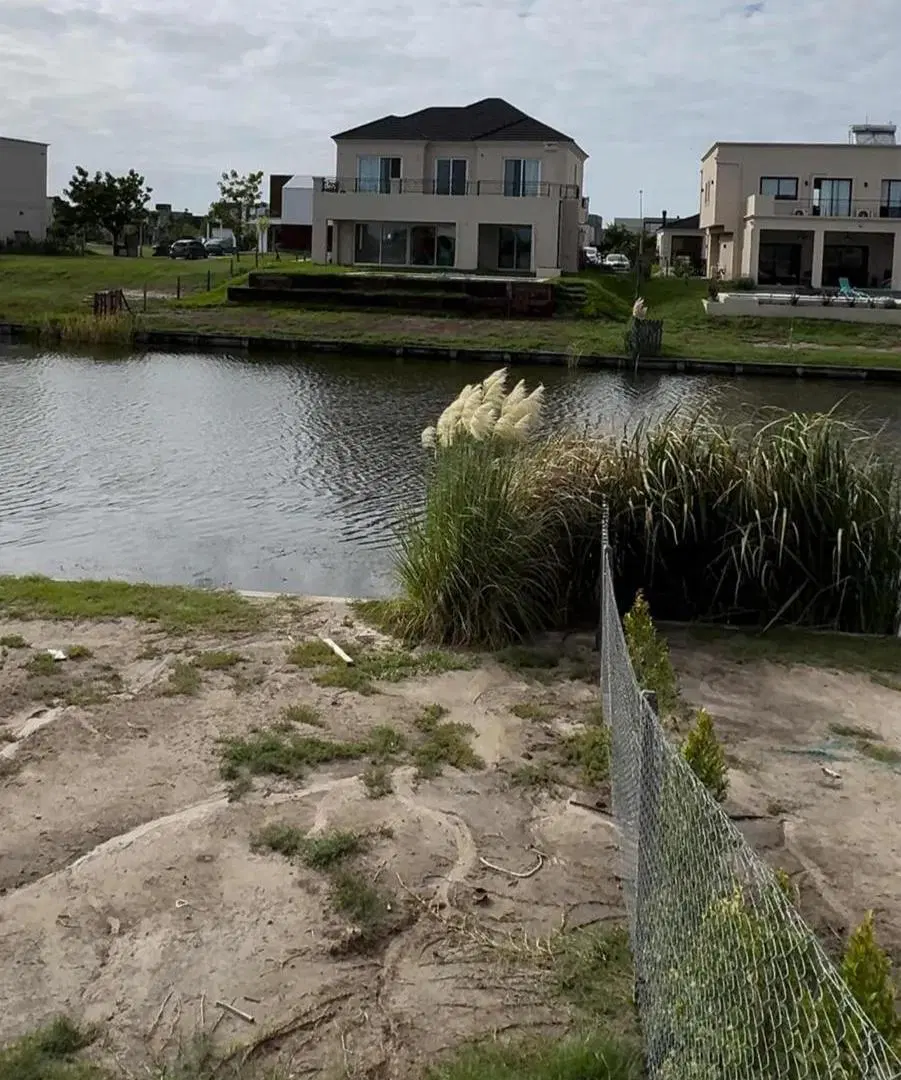 Terreno en venta - 780Mts2  - Puertos del Lago 4