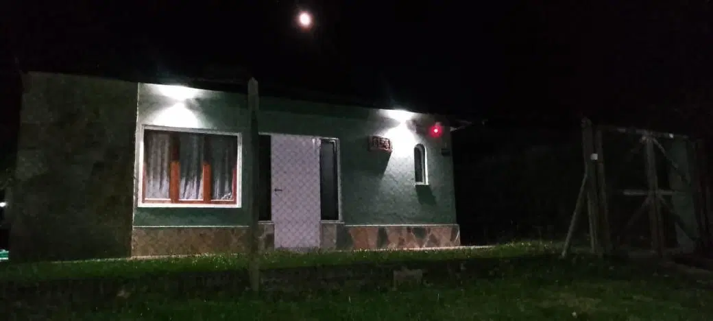 Casa en venta - 2 Dormitorios 2 Baños - 648mts2 - Villa Gesell 2