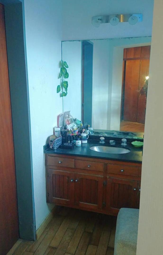 Casa en venta - 3 Dormitorios 2 Baños - Cochera - 400Mts2 - Haedo