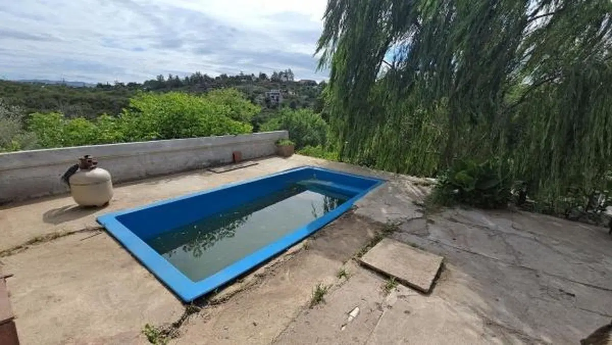 Casa en venta - 3 Dormitorios 1 Baño - Villa Carlos Paz 2