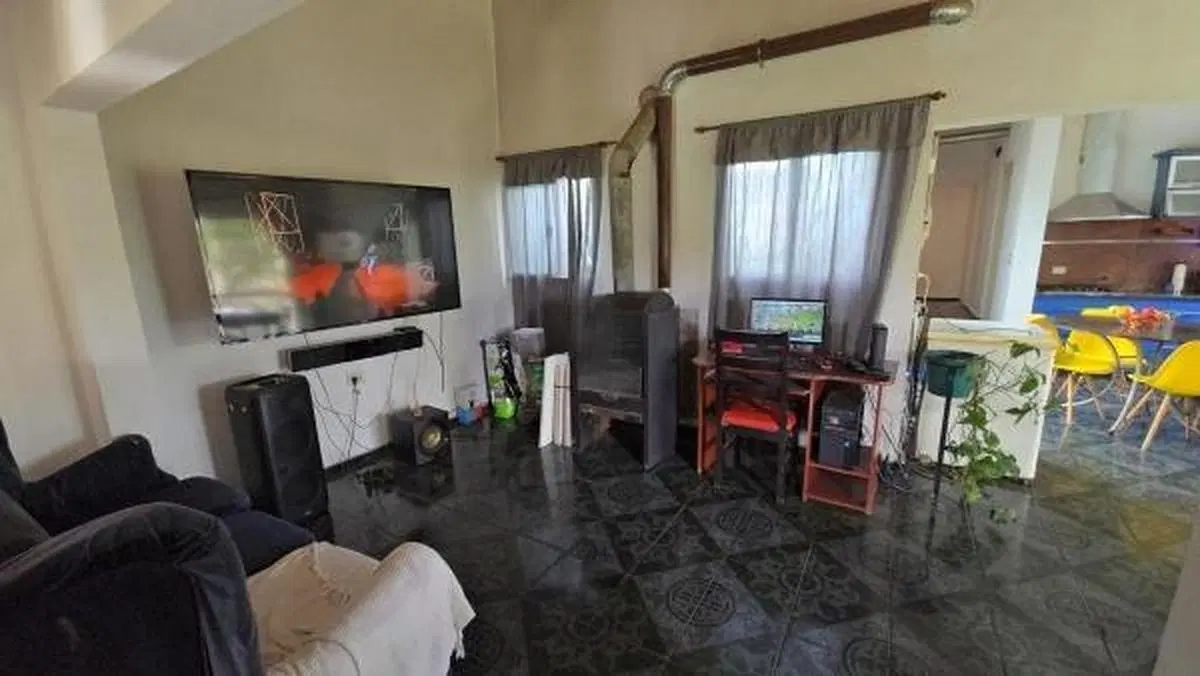 Casa en venta - 3 Dormitorios 1 Baño - Villa Carlos Paz 4