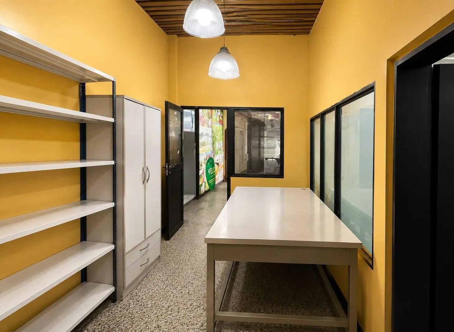 Depósito en Venta - 1 Baño - 337mts - Avellaneda 3