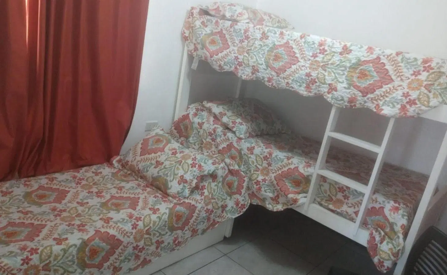 Casa en venta - 3 Dormitorios 2 Baños - Córdoba 2