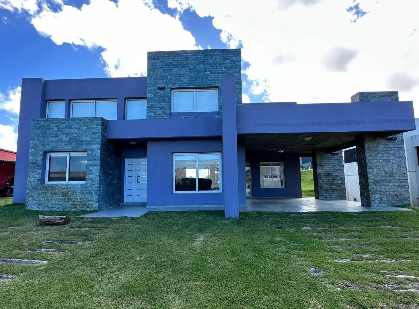 Casa en venta - 4 Dormitorios 4 Baños - Pinamar 2