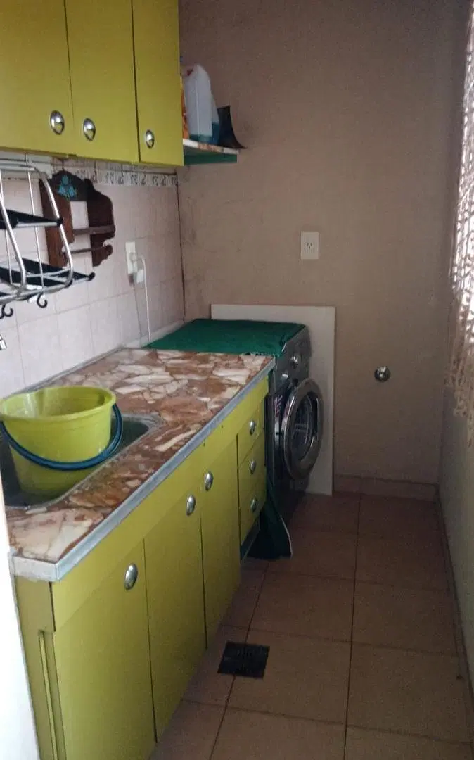 Departamento en venta - 2 Dormitorios 2 Baños - 75Mts2 - Morón 4
