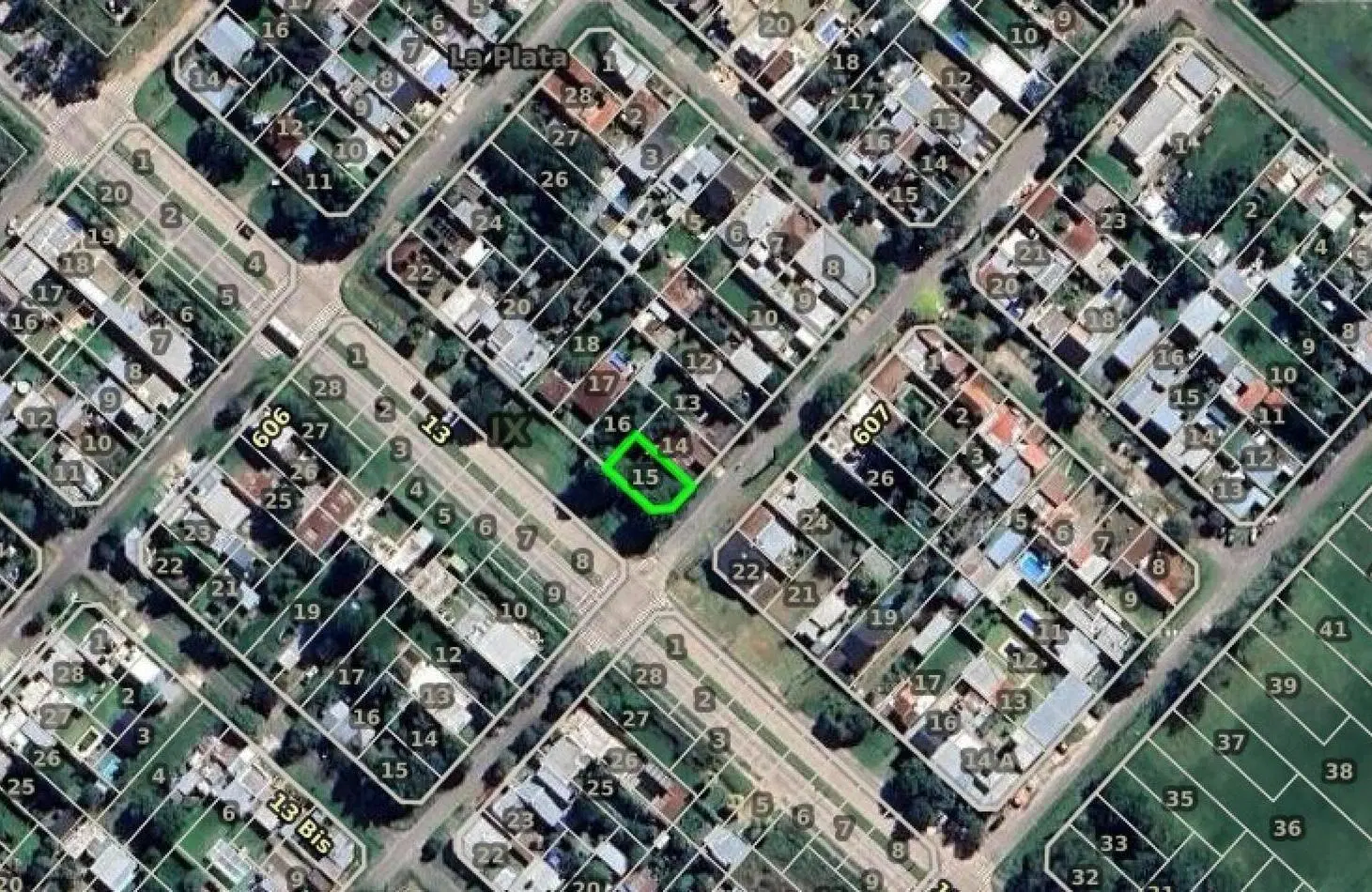 Terreno en venta - 230Mts2 - Villa Elvira 4