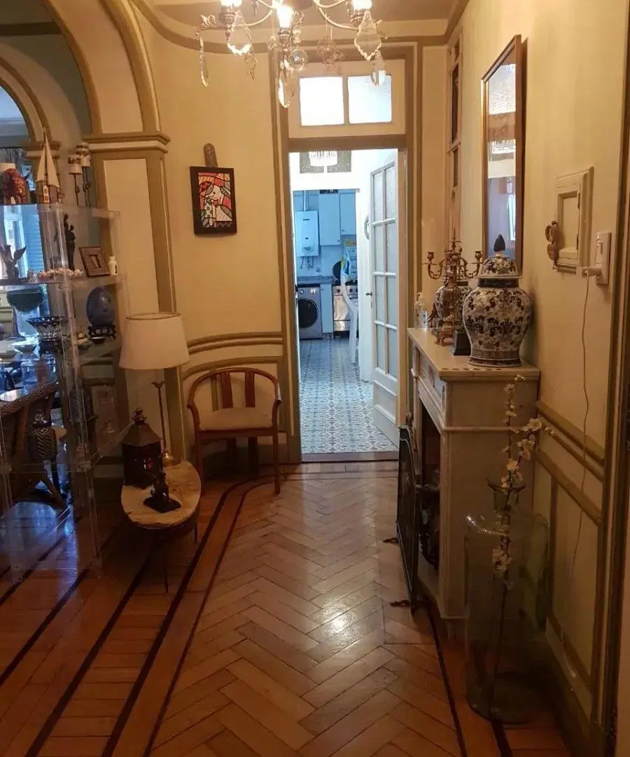 Departamento en venta - 2 Dormitorios 1 Baño - 88mts2 - Balvanera 3